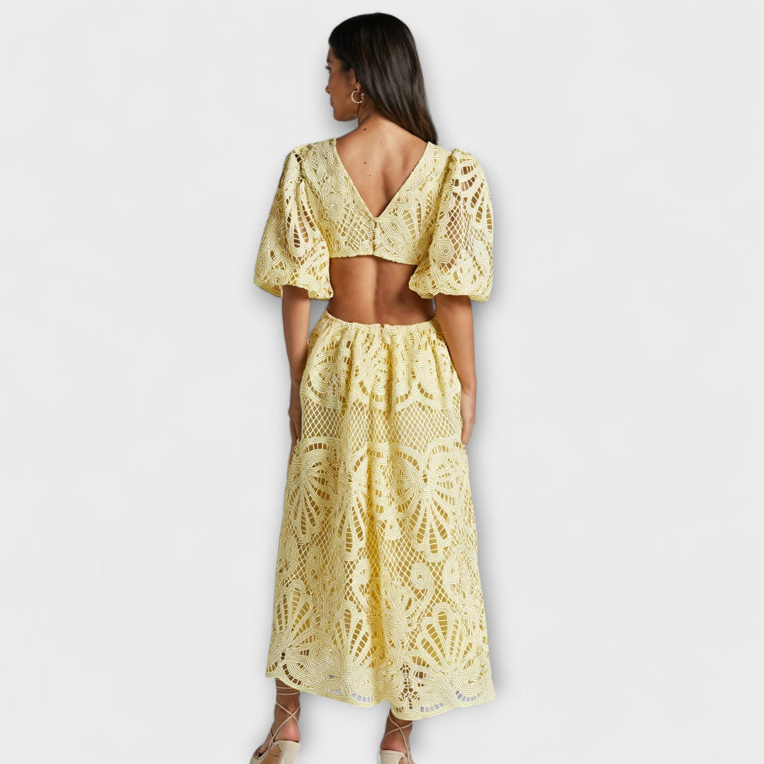 Sophie - Flattering Midi Dress