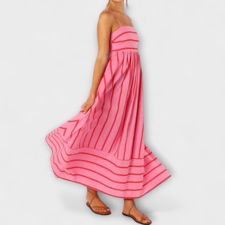 Svea - Romantic Maxi Dress