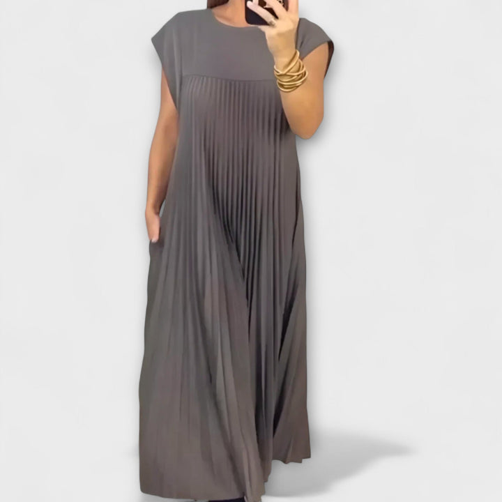Zoe – Pleated Midi Dress