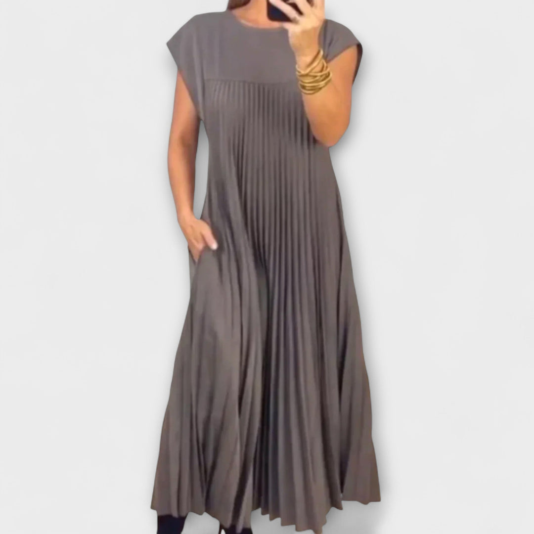 Zoe – Pleated Midi Dress