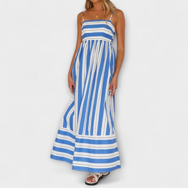 Svea - Romantic Maxi Dress