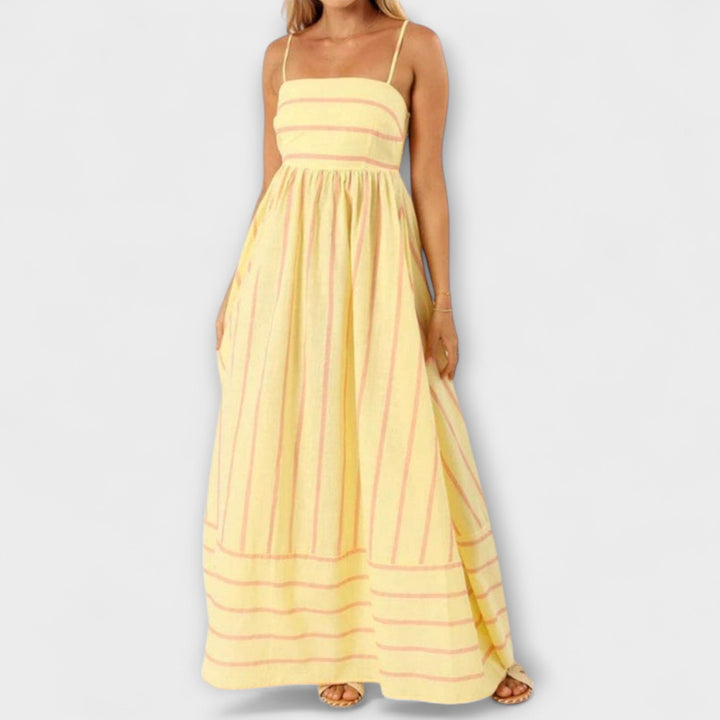 Svea - Romantic Maxi Dress