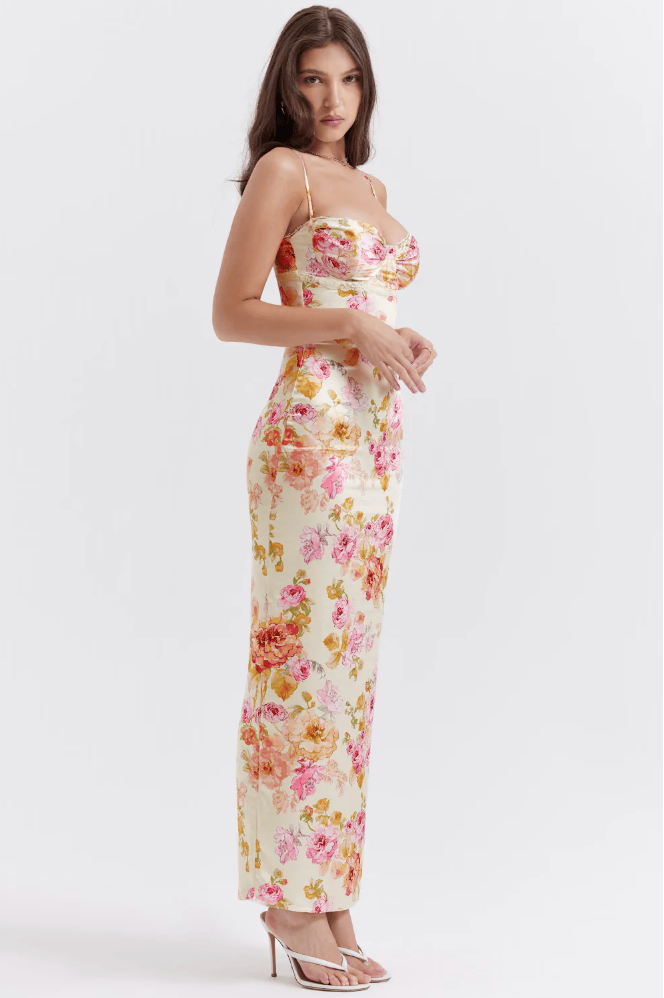 Della - Effortless Maxi Dress