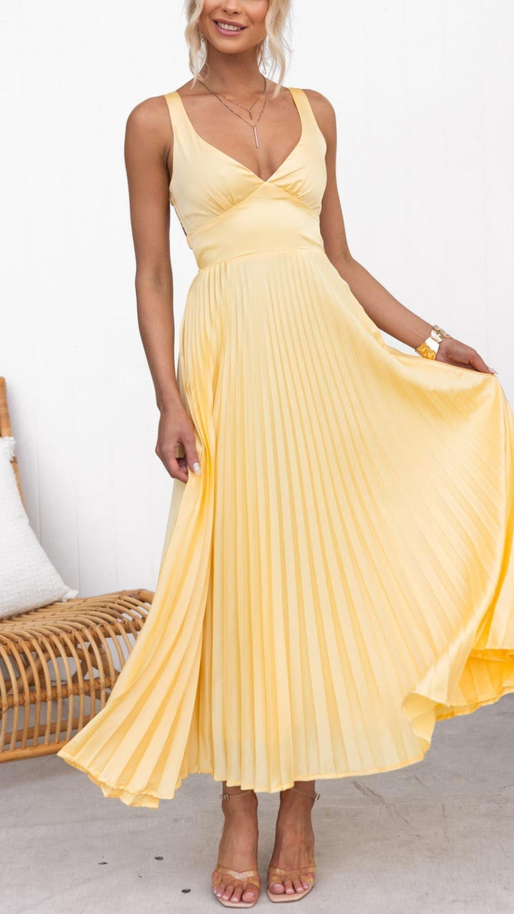 Sophia – Romantic Ruffle Dress