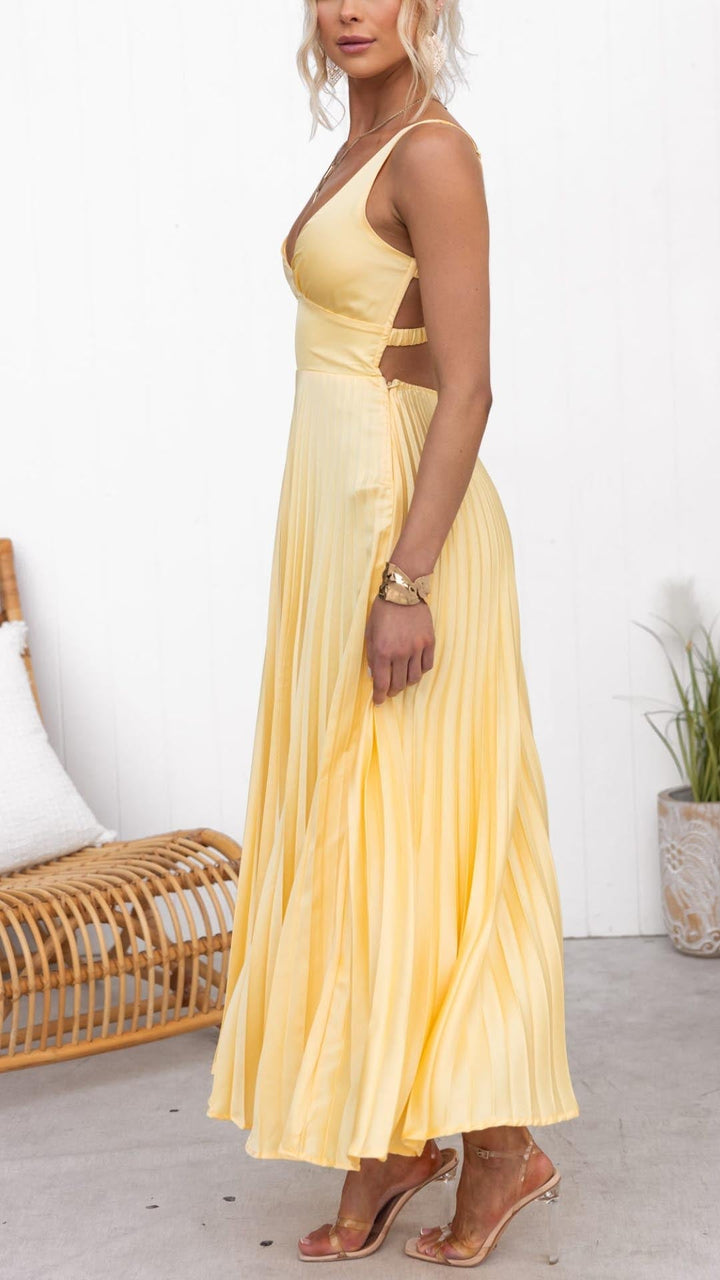Sophia – Romantic Ruffle Dress