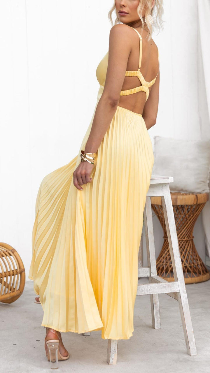 Sophia – Romantic Ruffle Dress