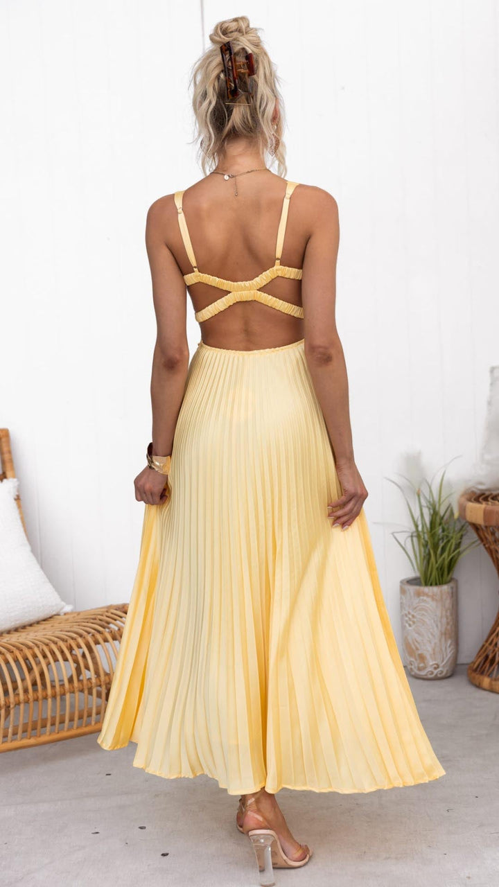 Sophia – Romantic Ruffle Dress