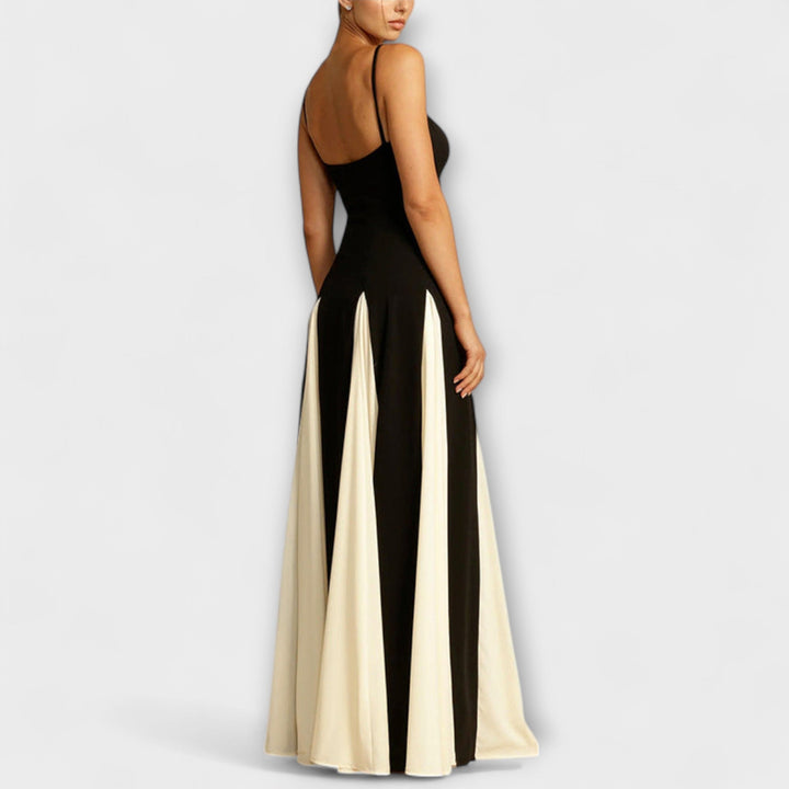 Sophie - Flowing Elegance Maxi Dress