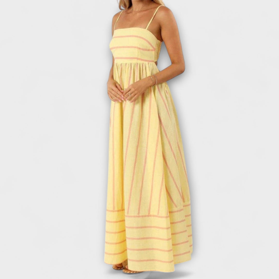 Svea - Romantic Maxi Dress