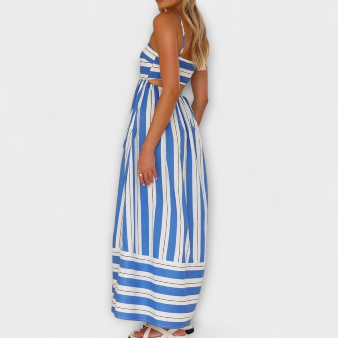 Svea - Romantic Maxi Dress